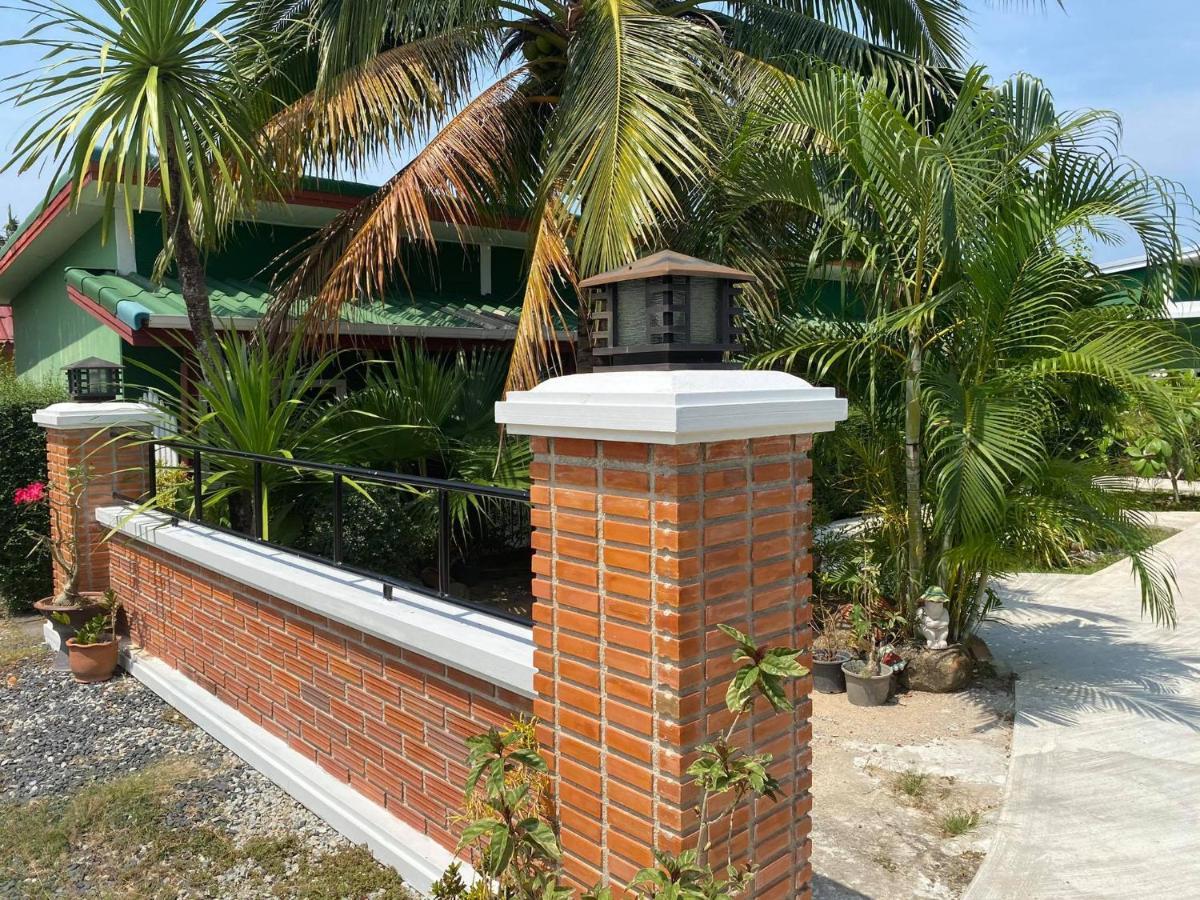 Suntalee House Hotel Nai Yang Bagian luar foto