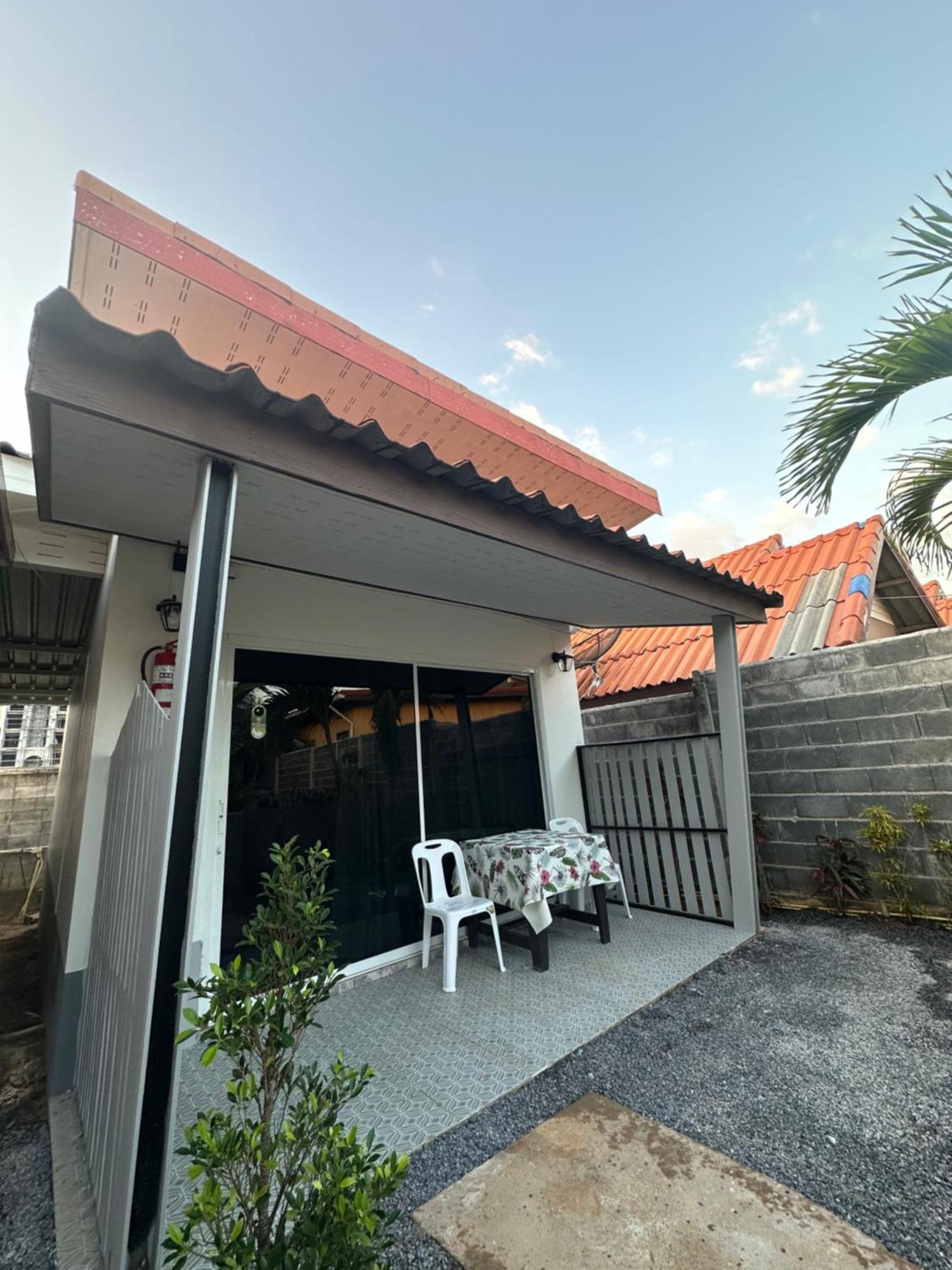 Suntalee House Hotel Nai Yang Bagian luar foto